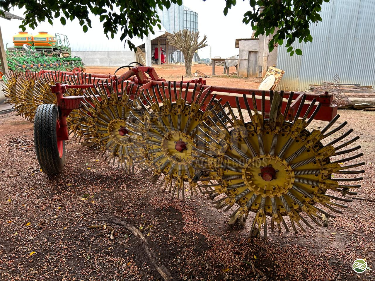 IMPLEMENTOS AGRICOLAS ENLEIRADOR GIRASSOL JBC Agronegócios SINOP MATO GROSSO MT